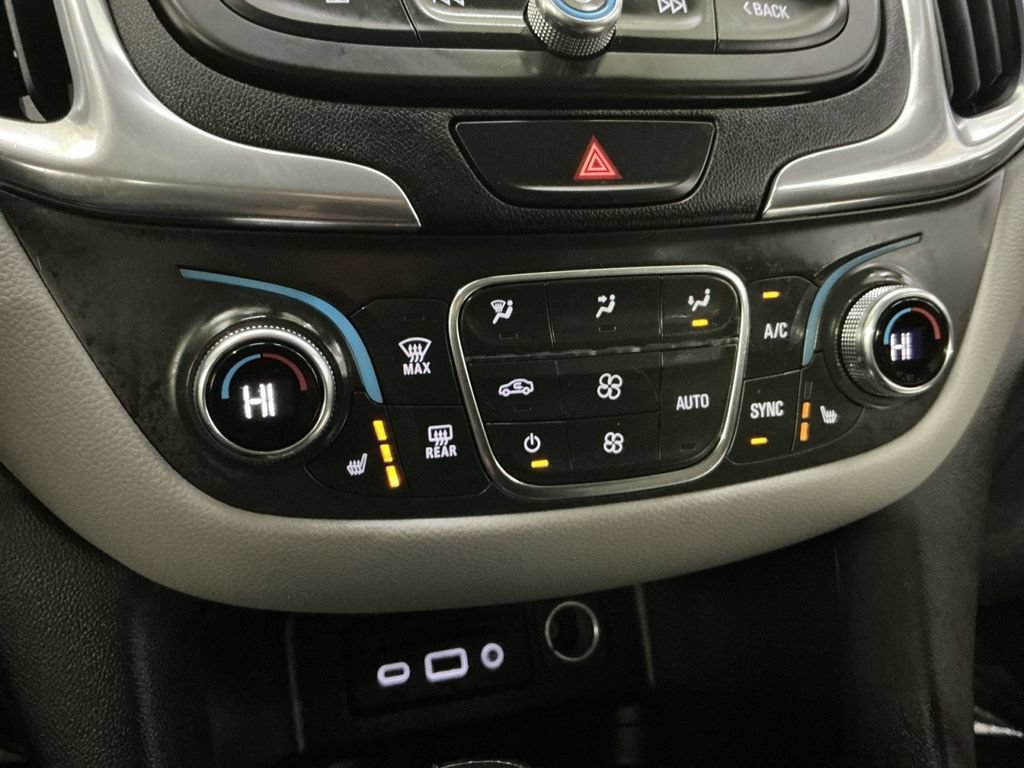 Used 2021 Chevrolet Equinox LT AWD/4WD image 22