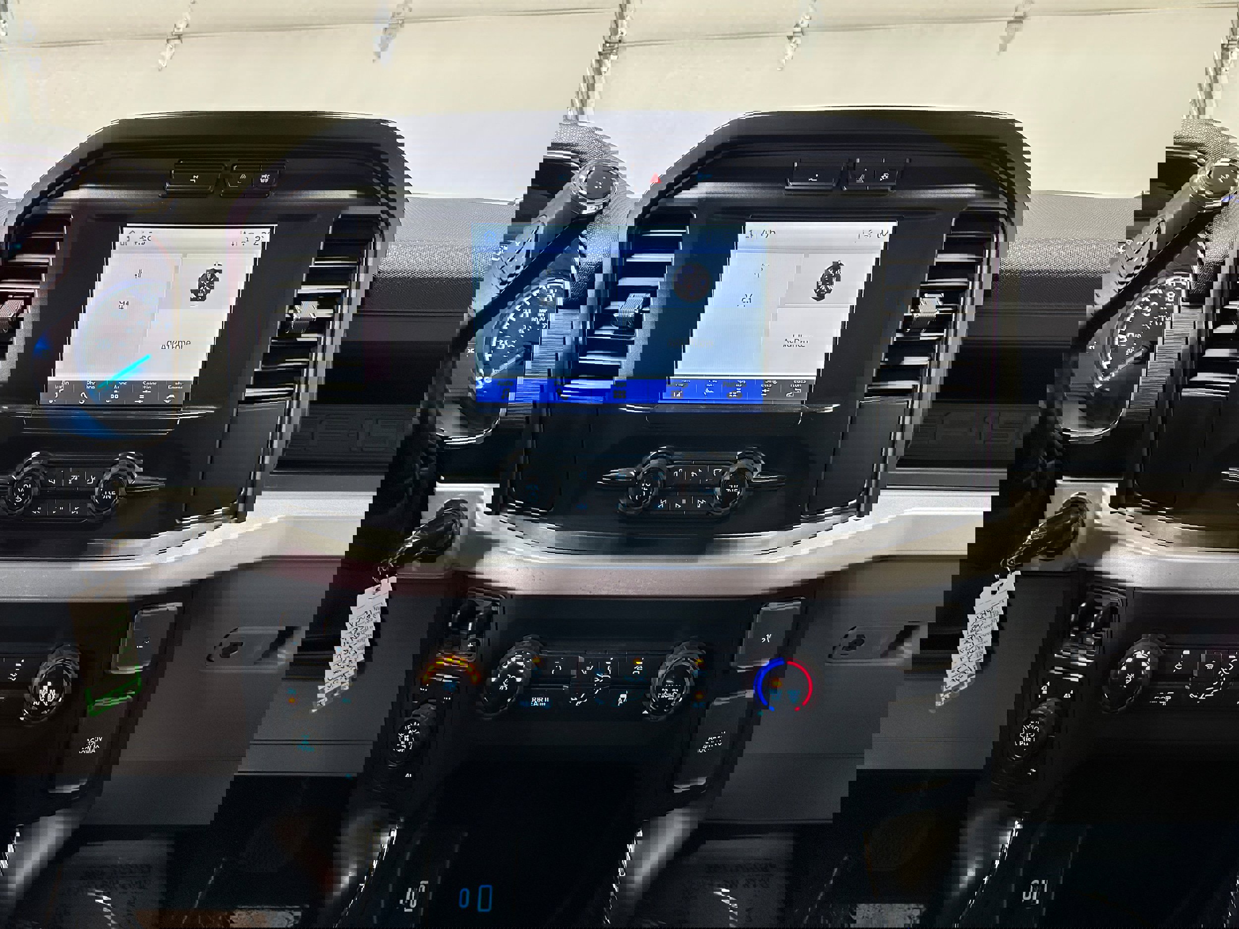 Certified 2022 Ford F150 XL w/ Equipment Group 101A High image 18