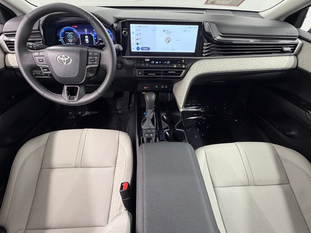Used 2026 Toyota Camry XLE FWD image 37
