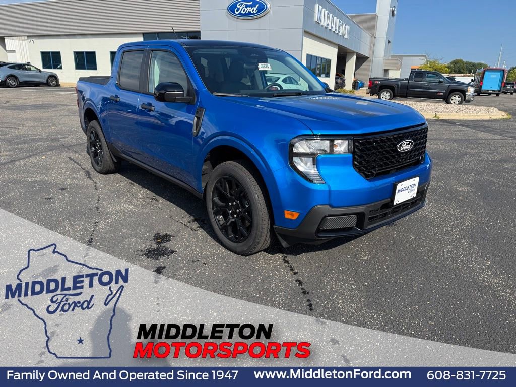 New 2025 Ford Maverick XLT w/ Black Appearance Package