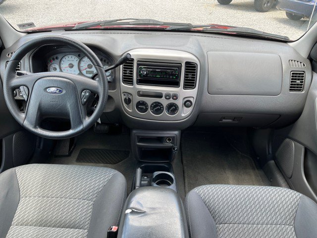 Used 2004 Ford Escape XLT AWD/4WD image 19