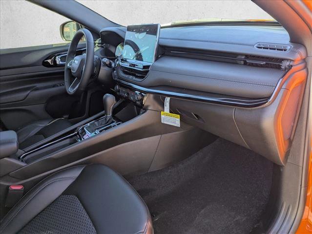 New 2026 Jeep Compass Latitude AWD/4WD image 17