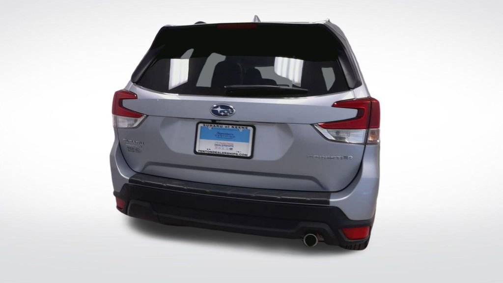 Used 2023 Subaru Forester Limited image 7
