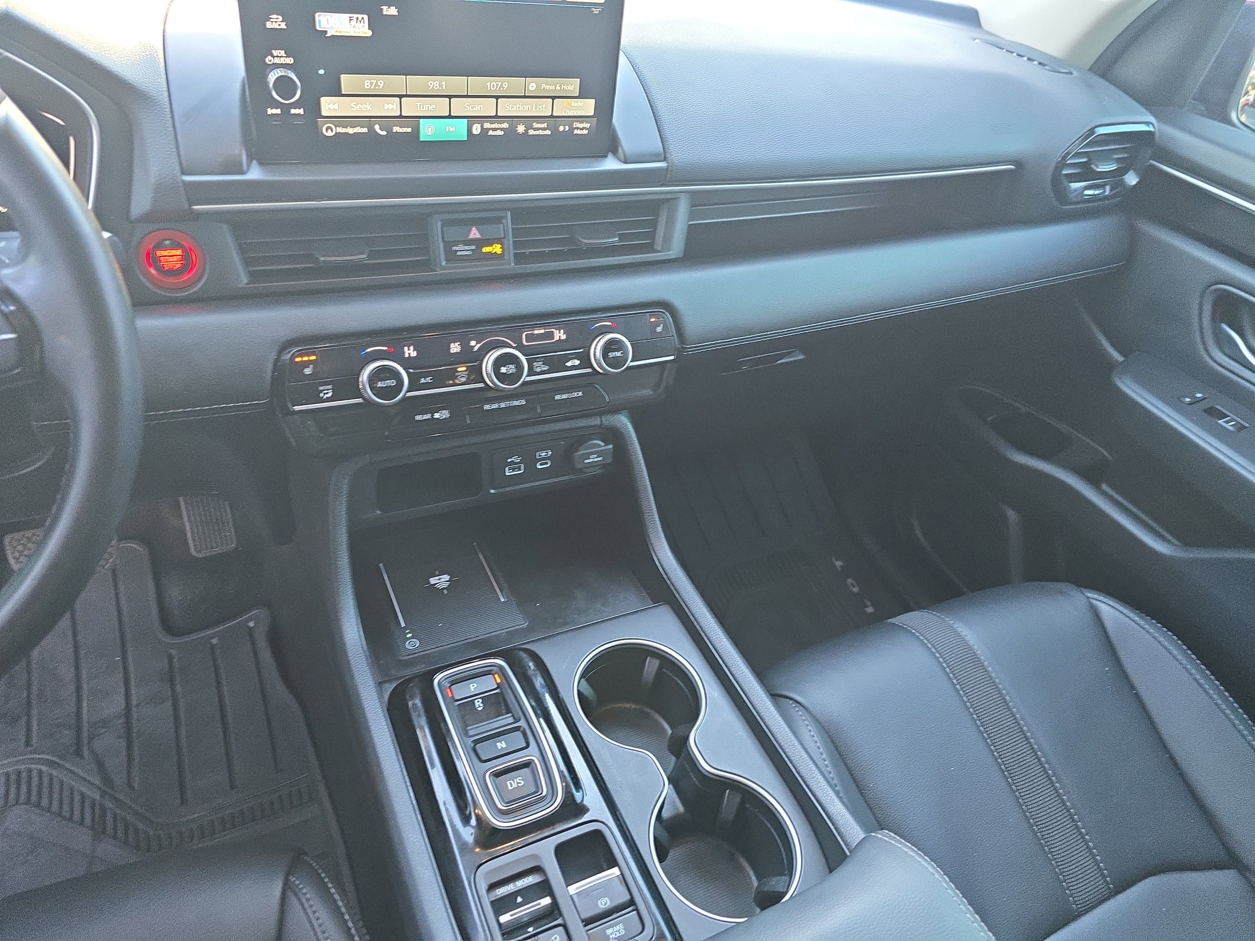 Used 2024 Honda Pilot Touring image 22