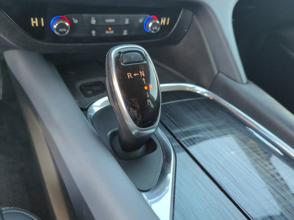 Used 2020 Buick Enclave Essence w/ LPO, Floor Liner Package image 26