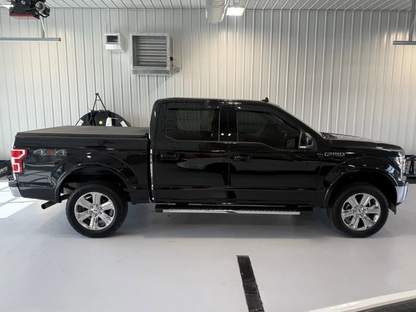 Used 2019 Ford F150 Lariat w/ Trailer Tow Package AWD/4WD image 2