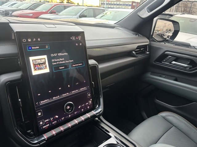 Certified 2025 GMC Yukon AT4 image 32