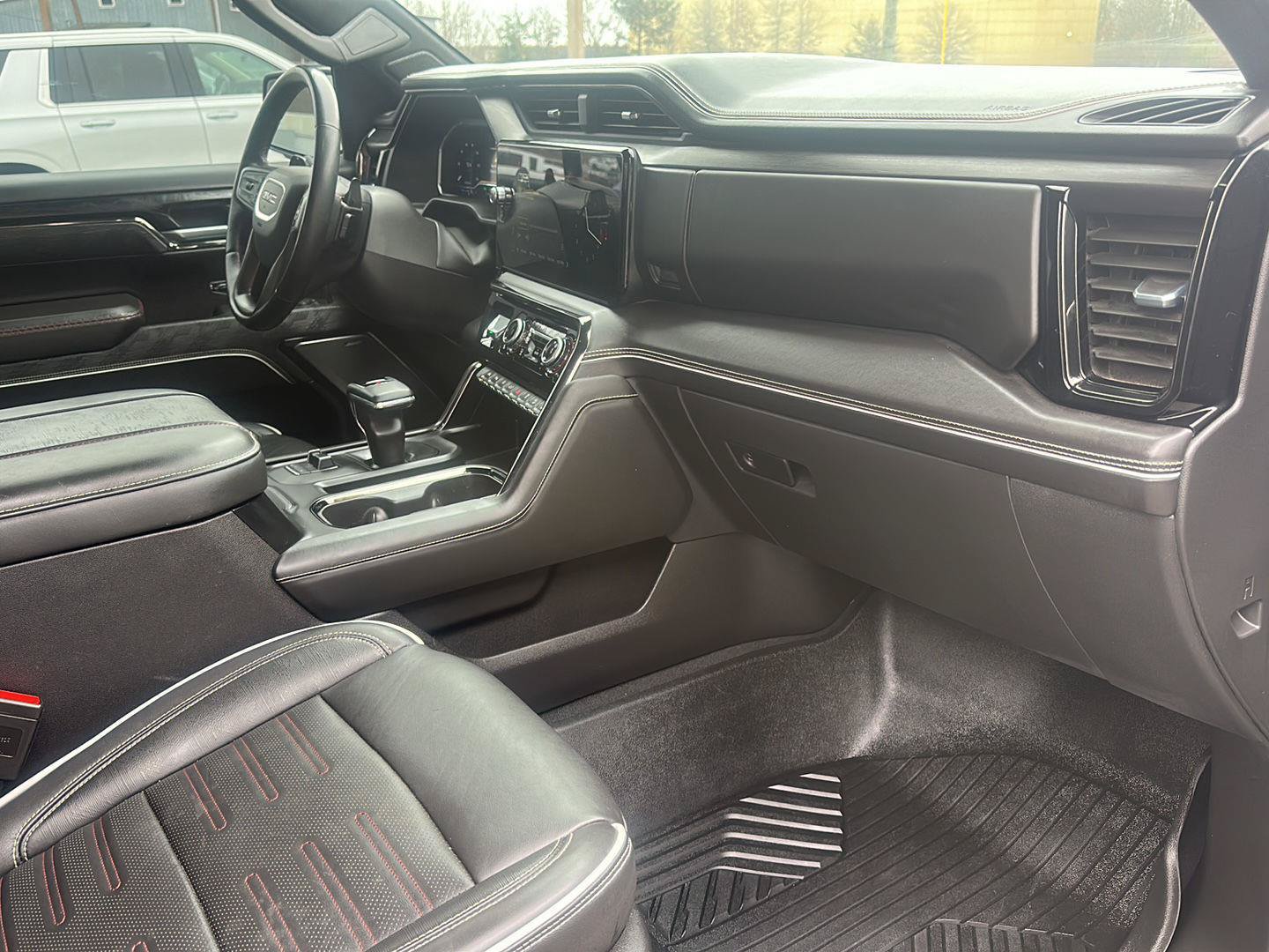 Used 2024 GMC Sierra 1500 AT4X w/ AT4X AEV Edition AWD/4WD image 7