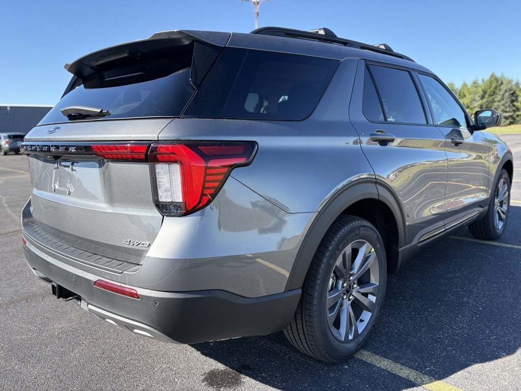 New 2026 Ford Explorer Active image 6