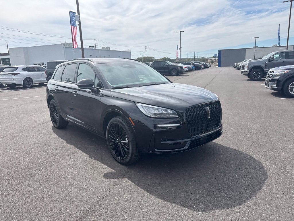 Used 2025 Lincoln Corsair FWD w/ Equipment Group 101A