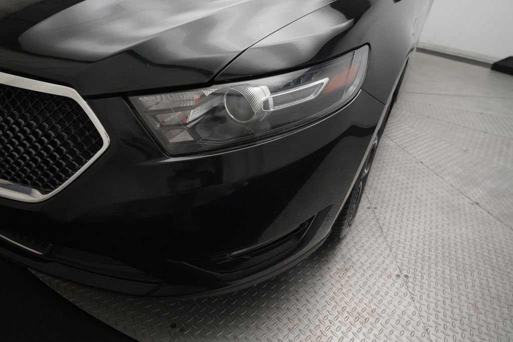 Used 2017 Ford Taurus SHO AWD/4WD image 24