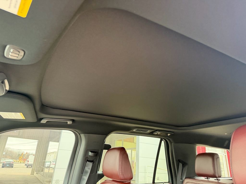 Used 2024 Ford Expedition Limited image 14