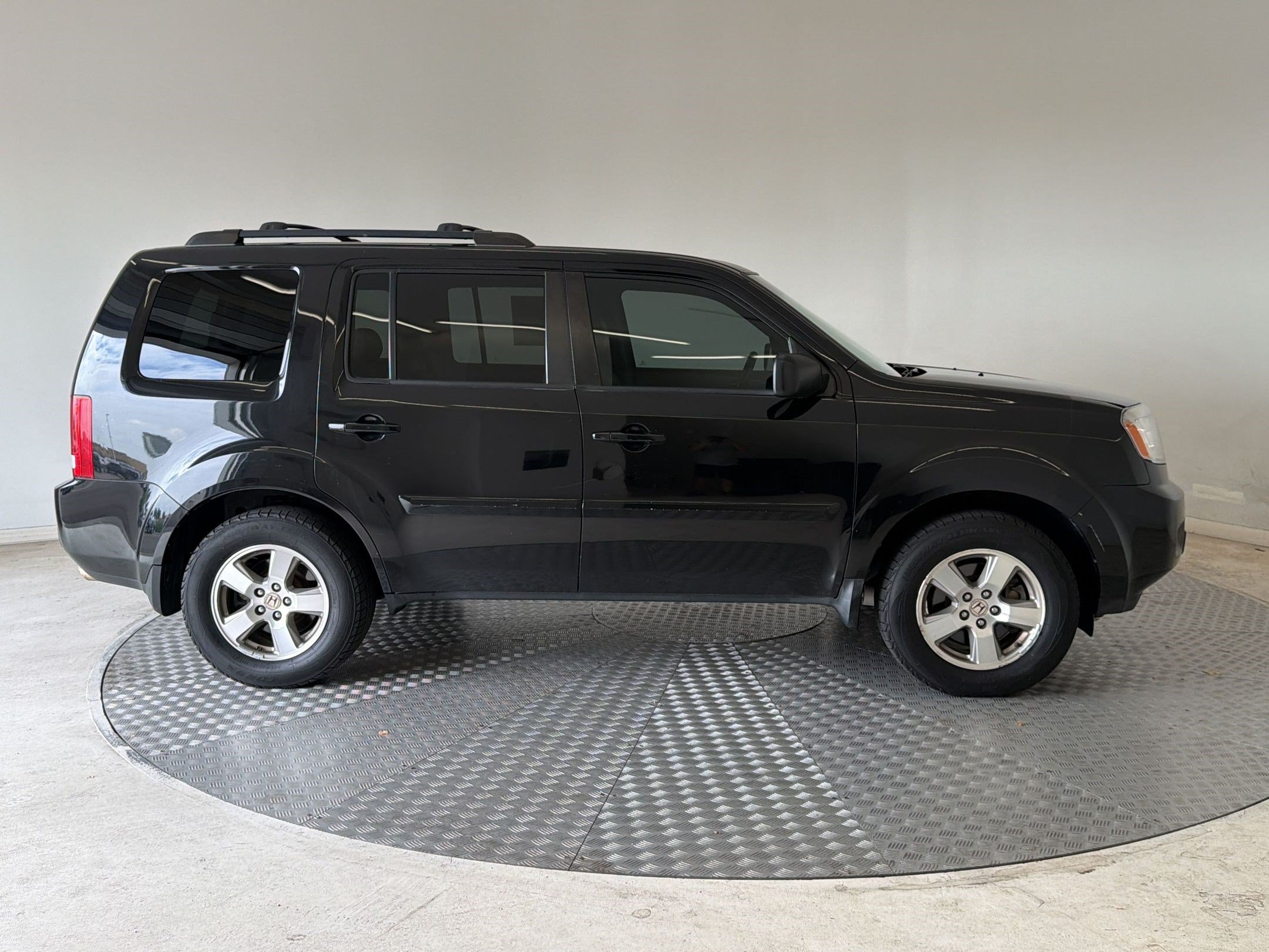Used 2011 Honda Pilot EX-L image 8