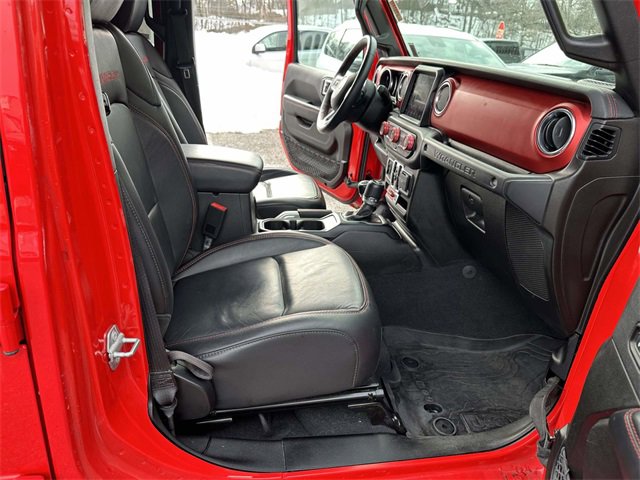 Certified 2018 Jeep Wrangler Unlimited Rubicon w/ Dual Top Group image 26
