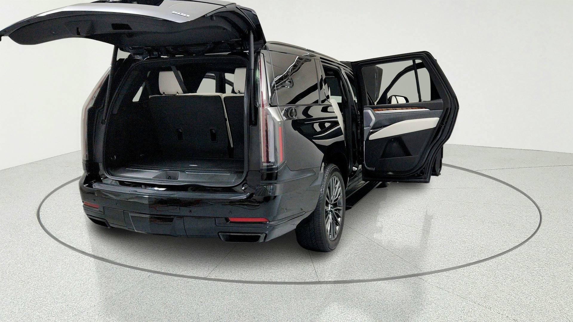 Certified 2025 Cadillac Escalade Sport Platinum w/ LPO, Floor Liner Package AWD/4WD image 12