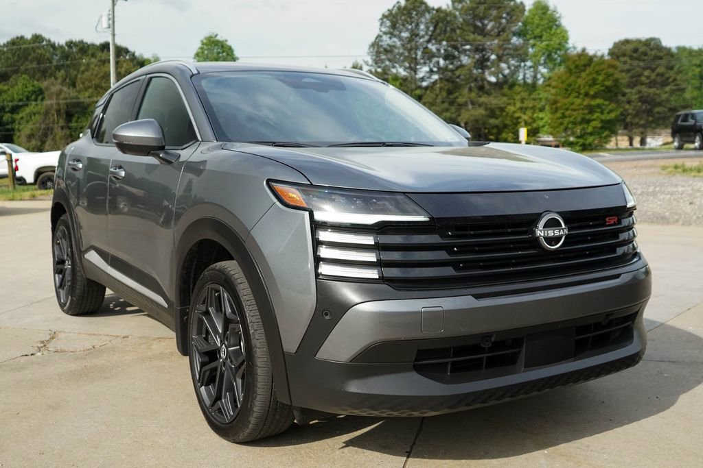 Used 2025 Nissan Kicks SR w/ SR Premium Package image 38