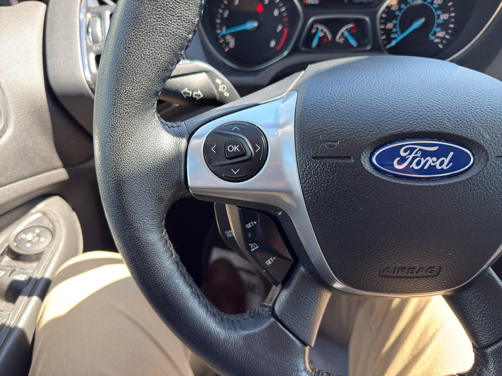 Used 2015 Ford Escape Titanium w/ Equipment Group 301A FWD image 22