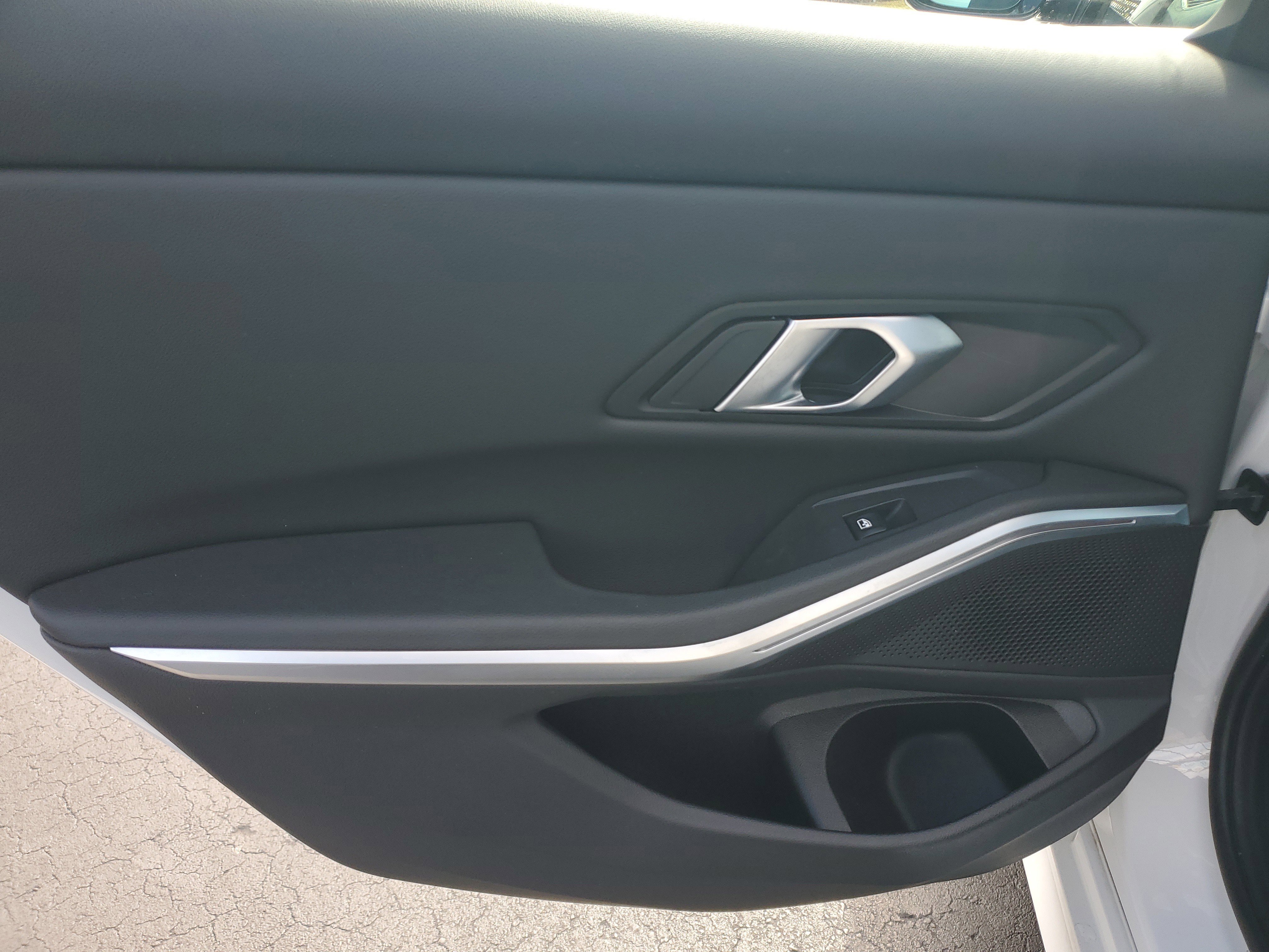 Used 2024 BMW 330i Sedan w/ Convenience Package image 8