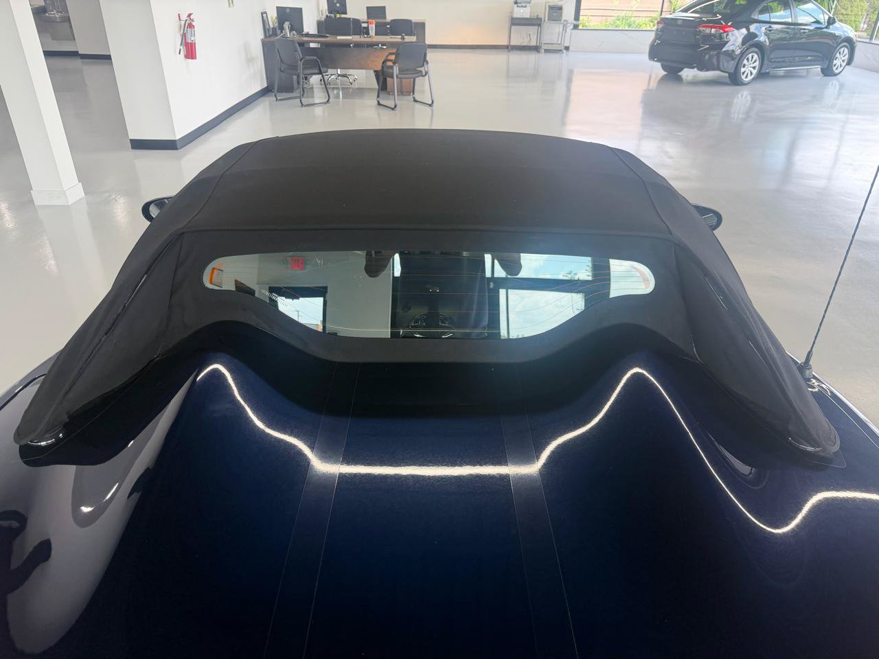Used 2008 Pontiac Solstice Convertible w/ Preferred Package RWD image 6