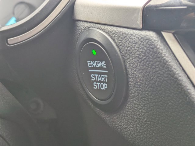 Used 2020 Ford Escape SEL image 24