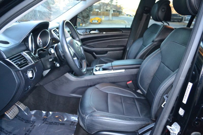 Used 2015 Mercedes-Benz ML 400 4MATIC w/ Accessory Chrome Package image 27