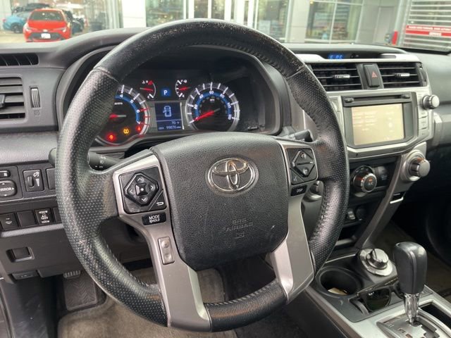 Used 2016 Toyota 4Runner SR5 image 2