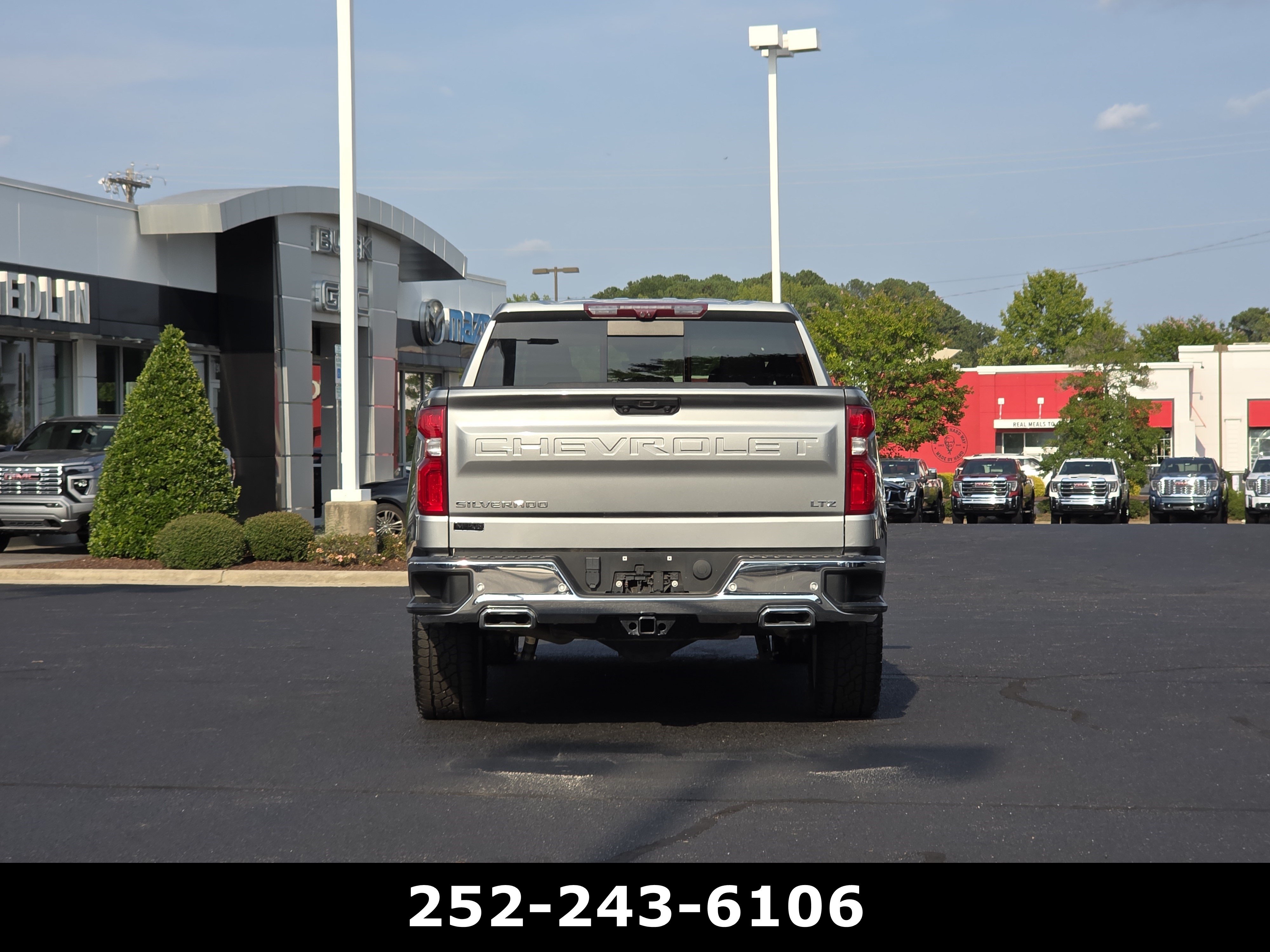 Used 2023 Chevrolet Silverado 1500 LTZ w/ LTZ Premium Package AWD/4WD image 6