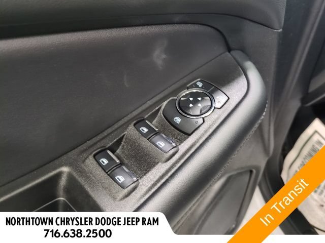 Used 2024 Ford Edge SE w/ Black Appearance Package AWD/4WD image 23