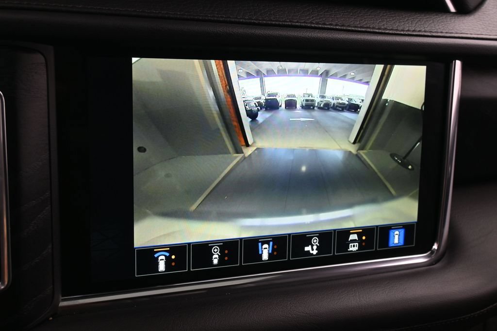 Used 2022 GMC Yukon Denali w/ Denali Premium Package AWD/4WD image 20