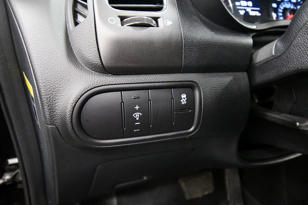 Certified 2017 Kia Forte LX FWD image 17