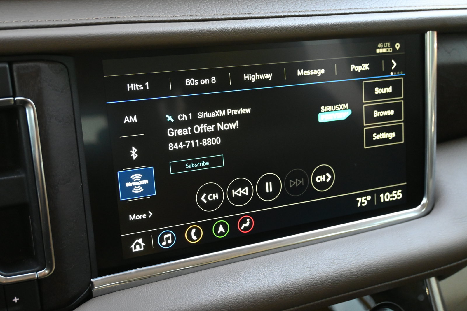 Used 2021 GMC Yukon XL Denali w/ Denali Premium Package AWD/4WD image 32