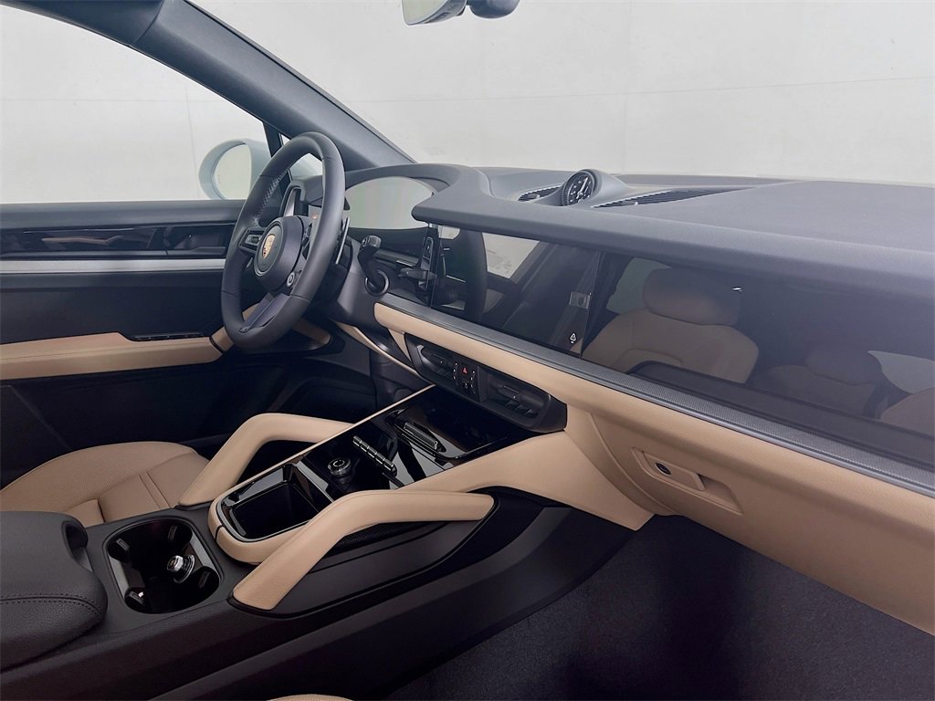 New 2026 Porsche Cayenne E-Hybrid Coupe image 31