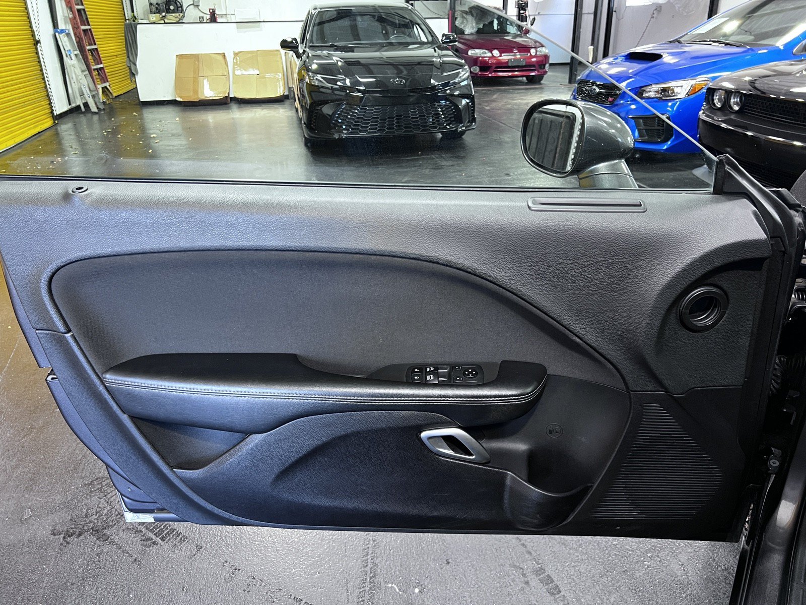 Used 2019 Dodge Challenger R/T w/ Driver Convenience Group RWD image 23