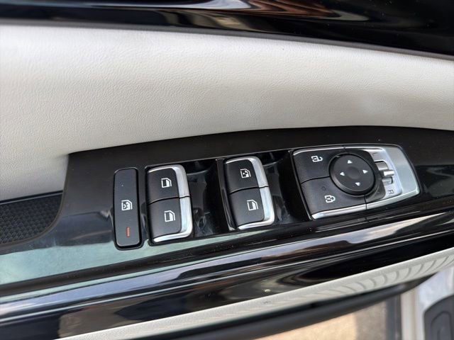Used 2023 Kia Carnival EX FWD image 15