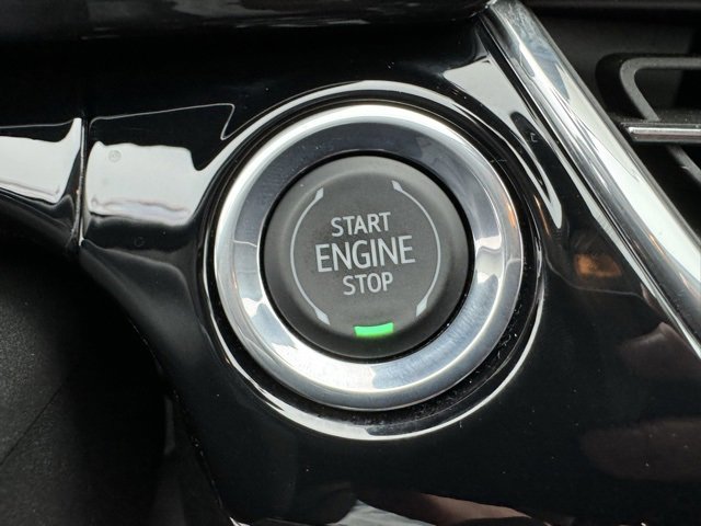 Certified 2024 Chevrolet Trax ACTIV w/ Sunroof Package image 18