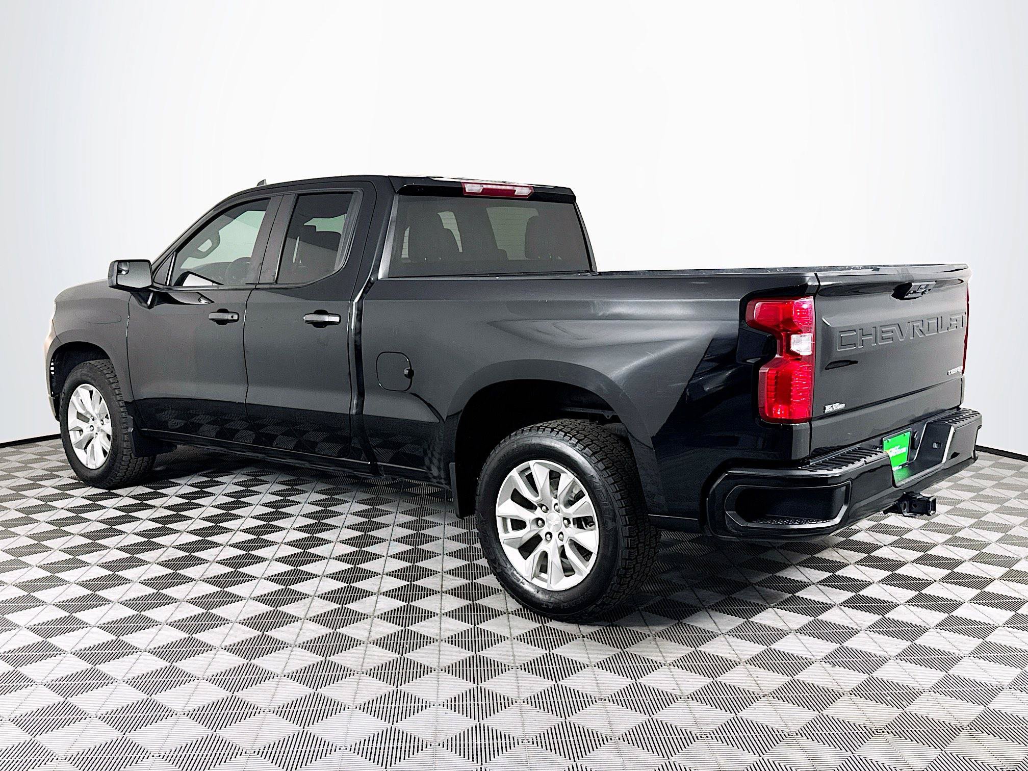 Used 2023 Chevrolet Silverado 1500 Custom RWD image 6