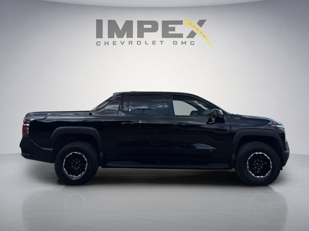 Used 2026 Chevrolet Silverado EV Trail Boss AWD/4WD image 6