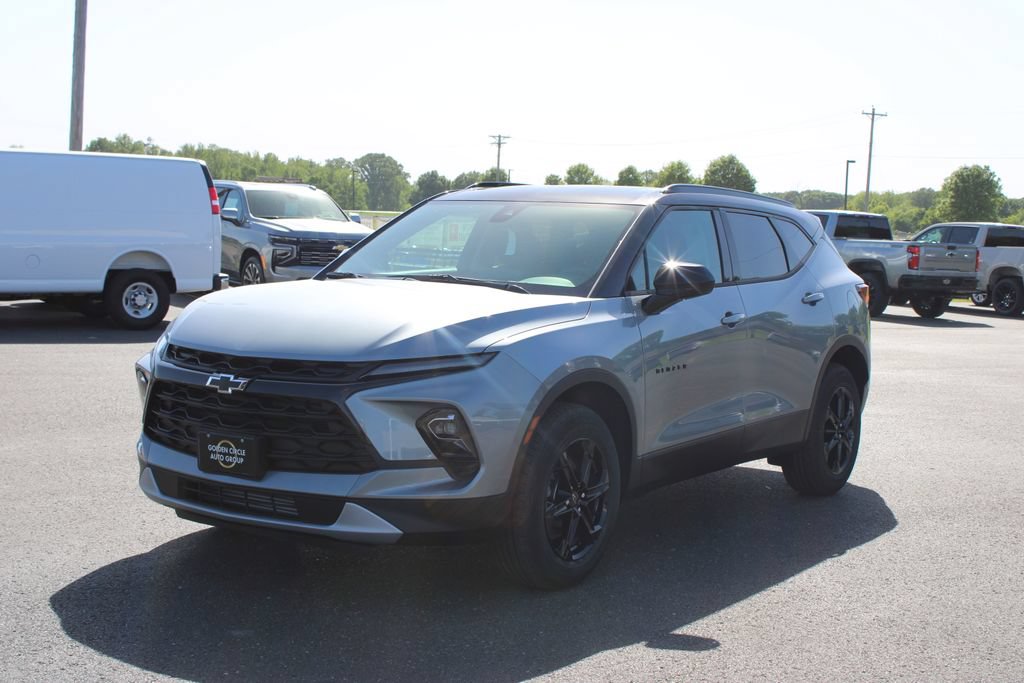 New 2026 Chevrolet Blazer LT w/ Convenience Package FWD image 4