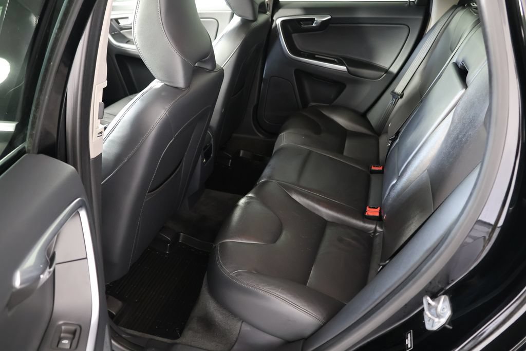Used 2016 Volvo XC60 T5 Premier AWD/4WD image 19