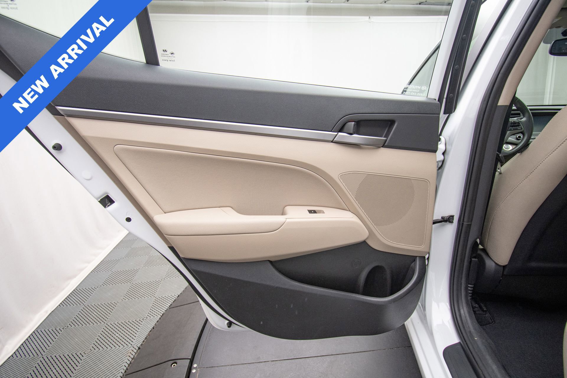Used 2017 Hyundai Elantra Value Edition FWD image 23