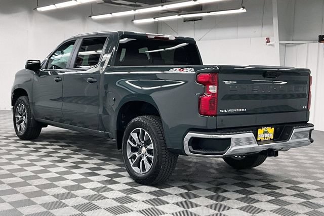 Used 2026 Chevrolet Silverado 1500 LT AWD/4WD image 3