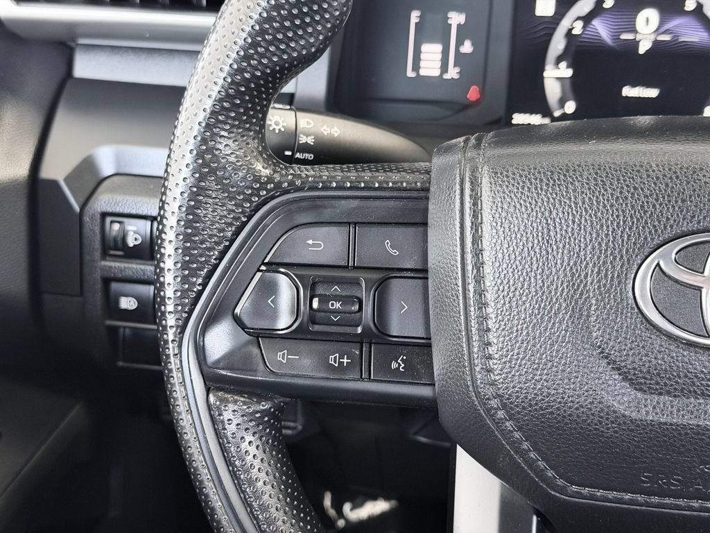 Used 2024 Toyota Tacoma SR RWD image 12