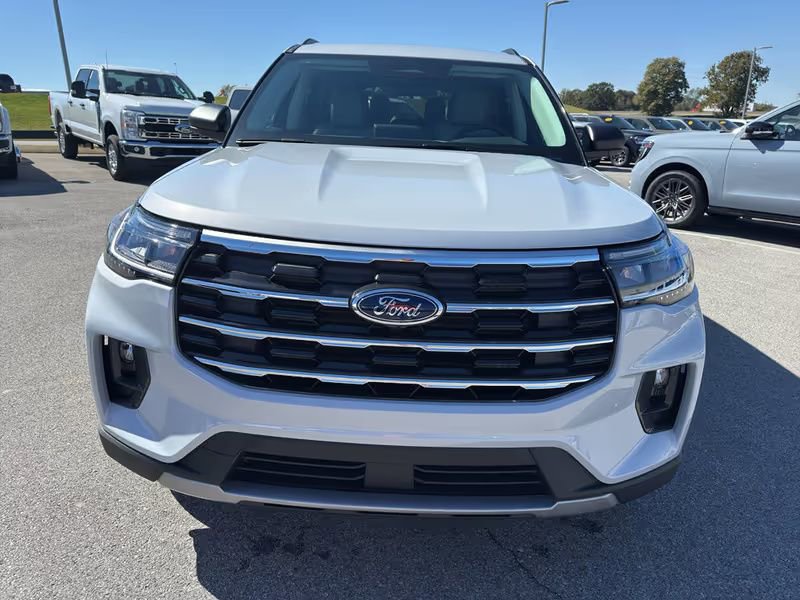 New 2026 Ford Explorer Active image 5