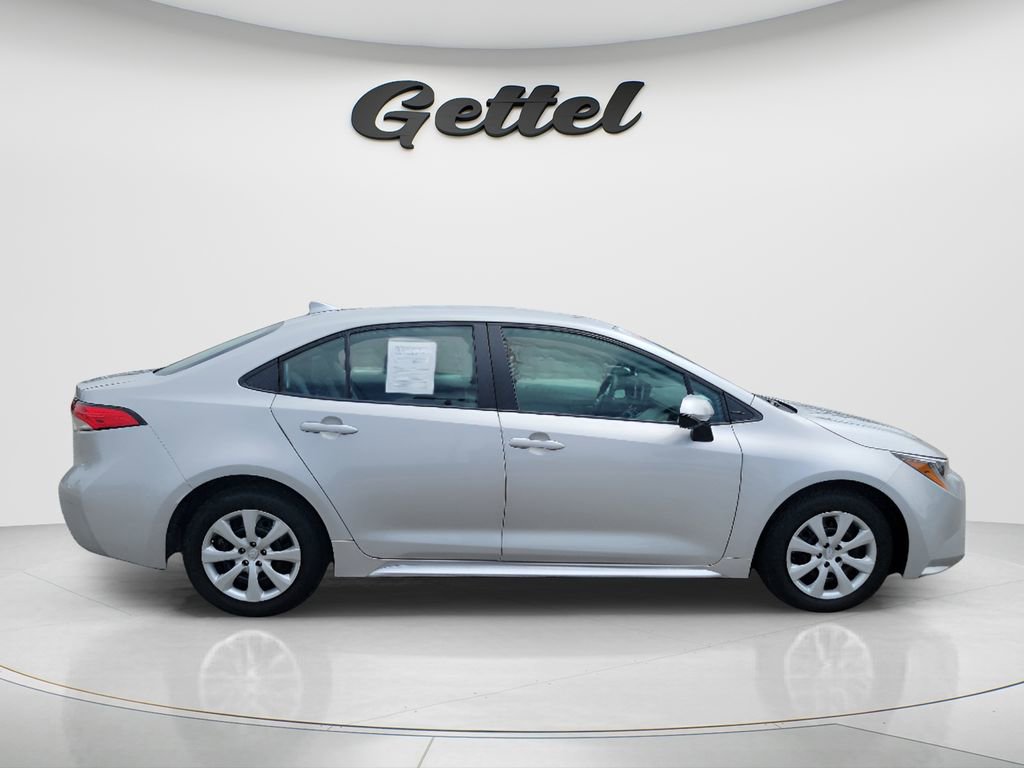 Certified 2024 Toyota Corolla LE image 3