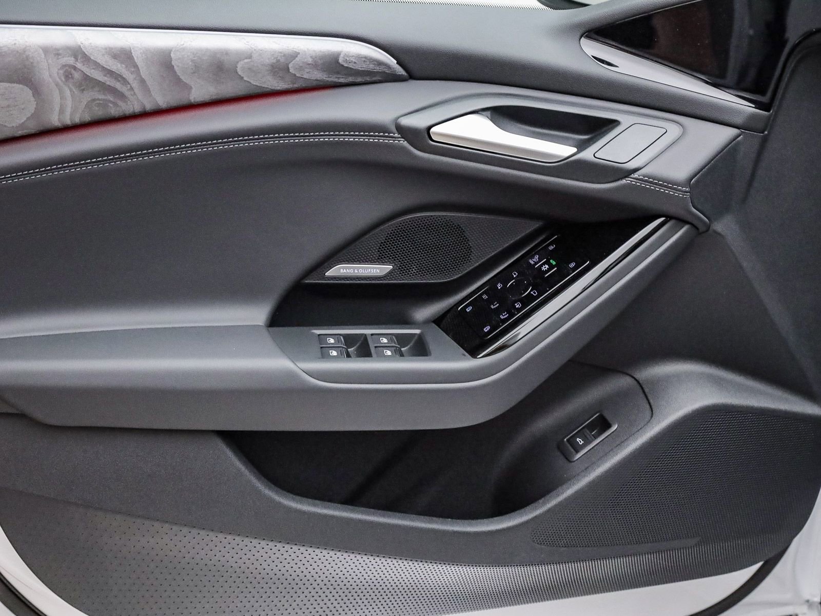 New 2025 Audi A6 e-tron Premium Plus RWD image 21