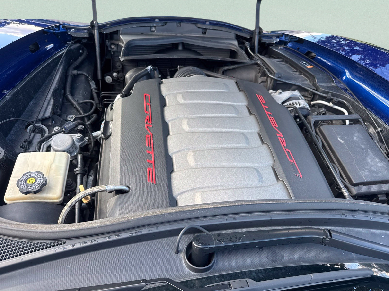 Used 2019 Chevrolet Corvette Stingray Coupe w/ 1LT RWD image 21