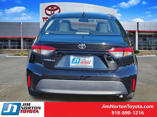 Used 2025 Toyota Corolla LE FWD image 6