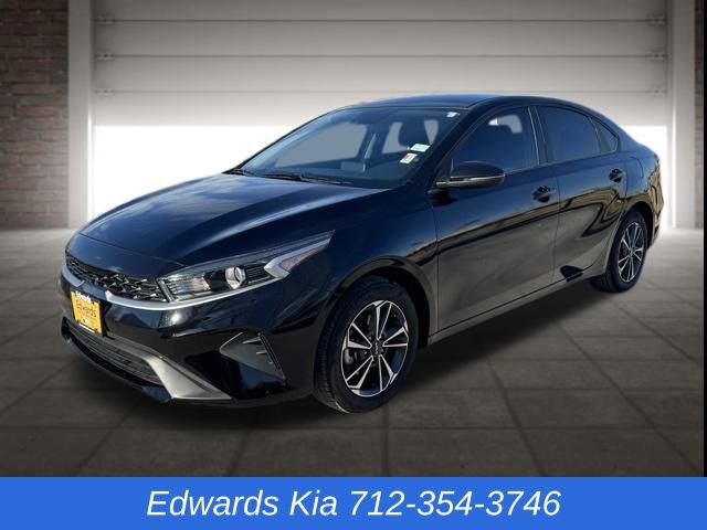 Used 2022 Kia Forte GT-Line w/ GT-Line Premium Package image 8