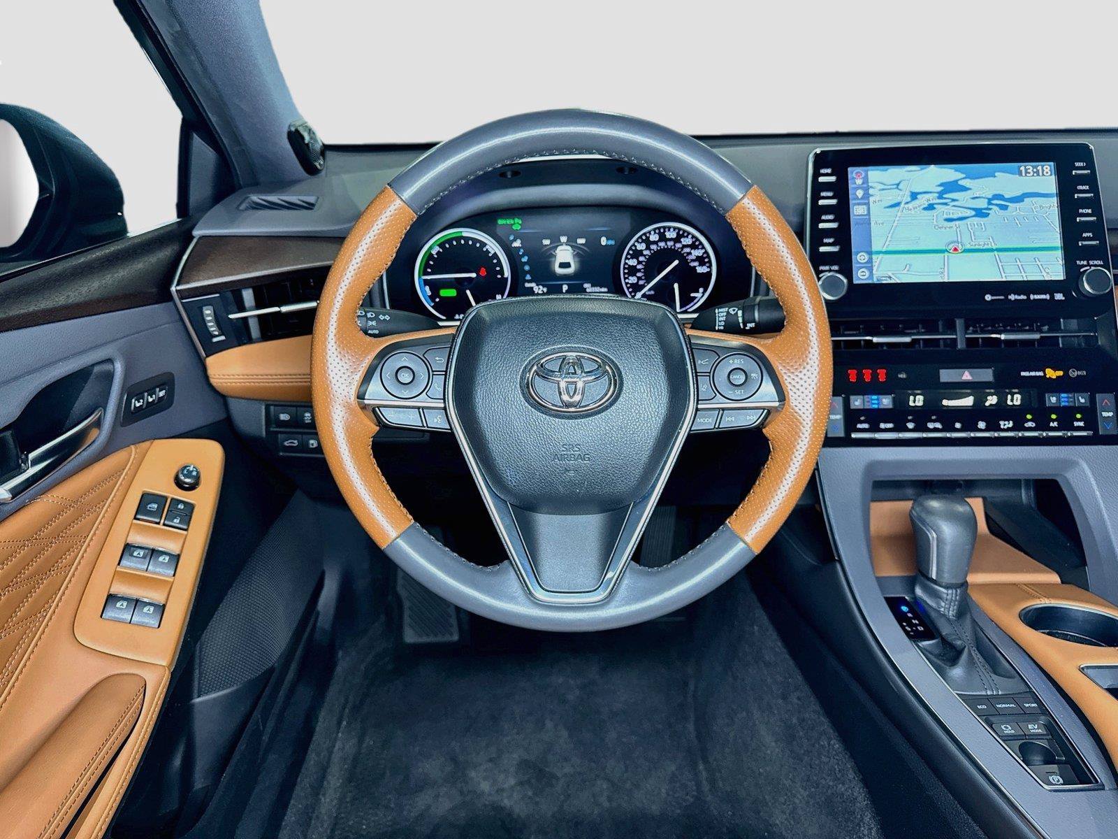 Used 2019 Toyota Avalon Limited w/ Advanced Safety Package FWD image 10