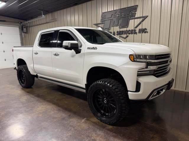 Used 2019 Chevrolet Silverado 1500 High Country w/ Technology Package AWD/4WD image 6
